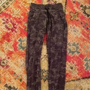 Lululemon ready to rulu joggers